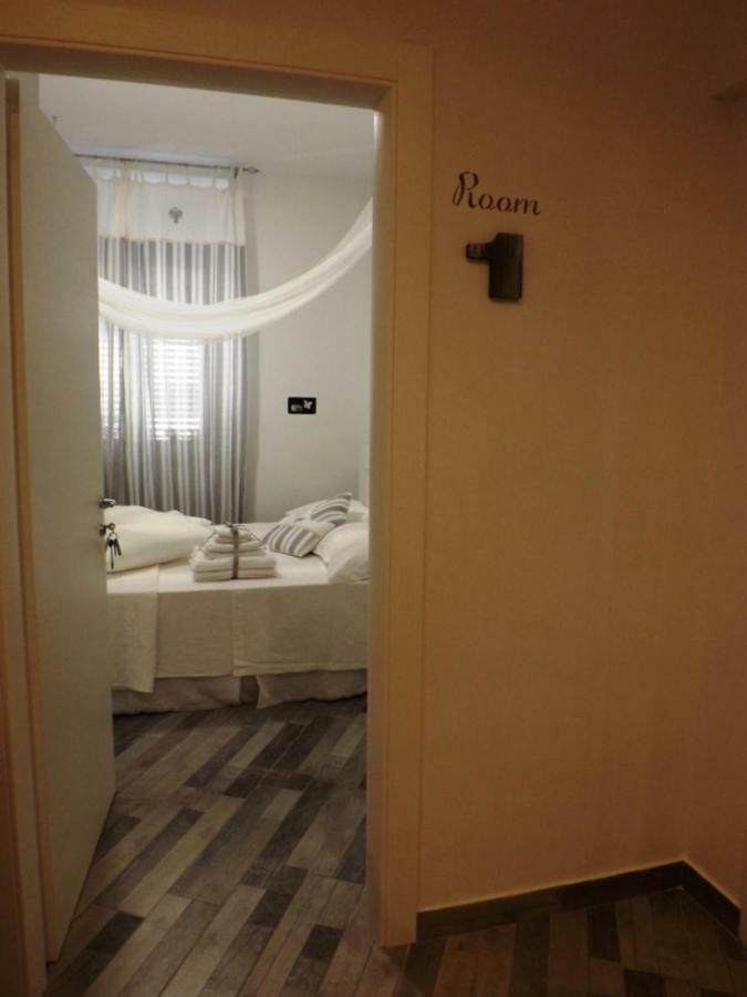 Domus Alma Bed and Breakfast Νάπολη Εξωτερικό φωτογραφία